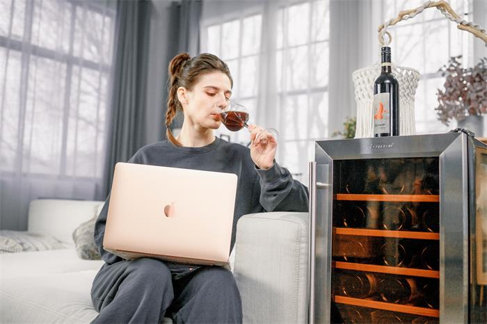 Why do you need a home bar and how to get it started?